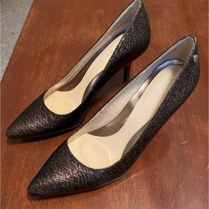 Calvin Klein burgundy metallic pumps size 7